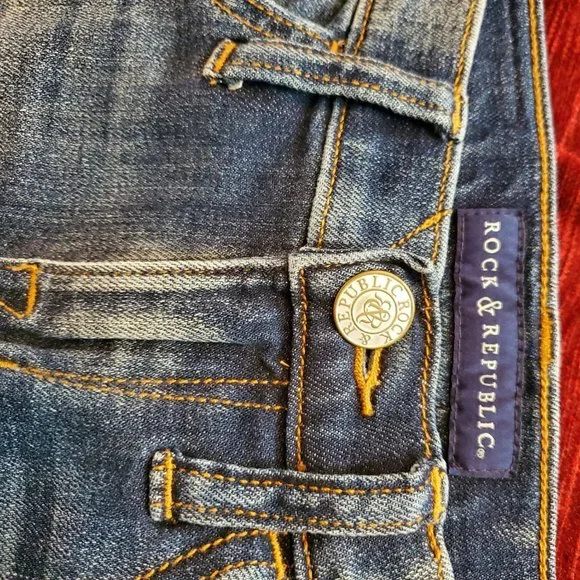 Rock and Republic Distressed Skinny Jeans! Size 2 - Picture 7 of 10